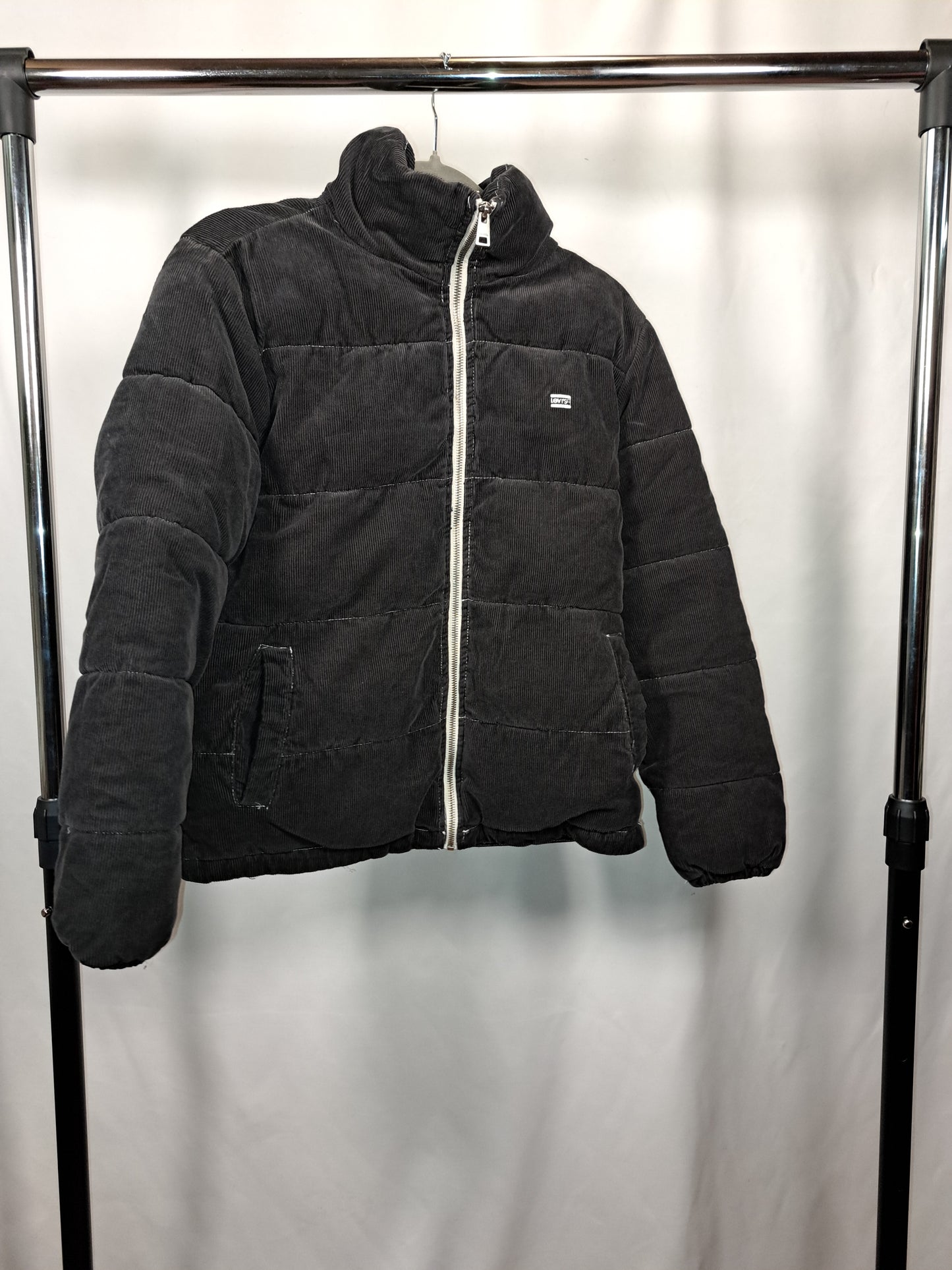 Levi’s Cord Puffer Jacke / Black Corduroy Puffer / Y2K Winter Jacket / Size S